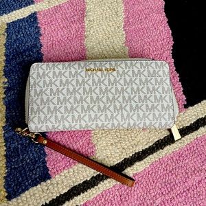 Michael Kors Large Logo Continental Wallet